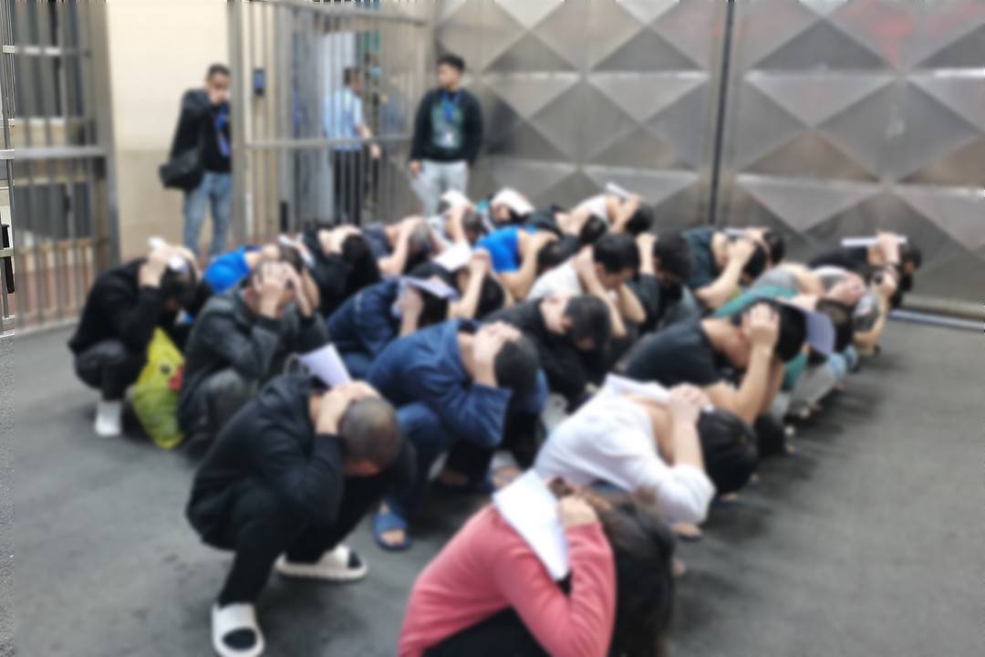 成都这起特大跨国诈骗案背后：男子为爱“自投罗网” 牵出一起“DCEP”炒币骗局