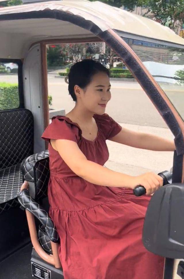 河南95后高校女辅导员“没苦硬吃”：暑假自驾1000公里家访<strong></p>
<p>vgs币价格</strong>，从电三轮到汽车，已坚持两年