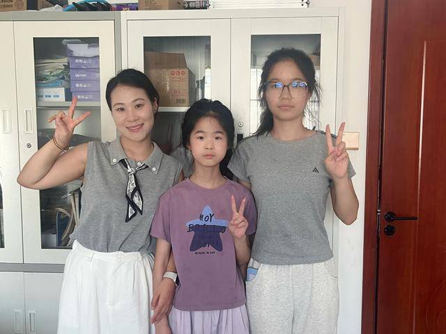 河南95后高校女辅导员“没苦硬吃”：暑假自驾1000公里家访<strong></p>
<p>vgs币价格</strong>，从电三轮到汽车，已坚持两年